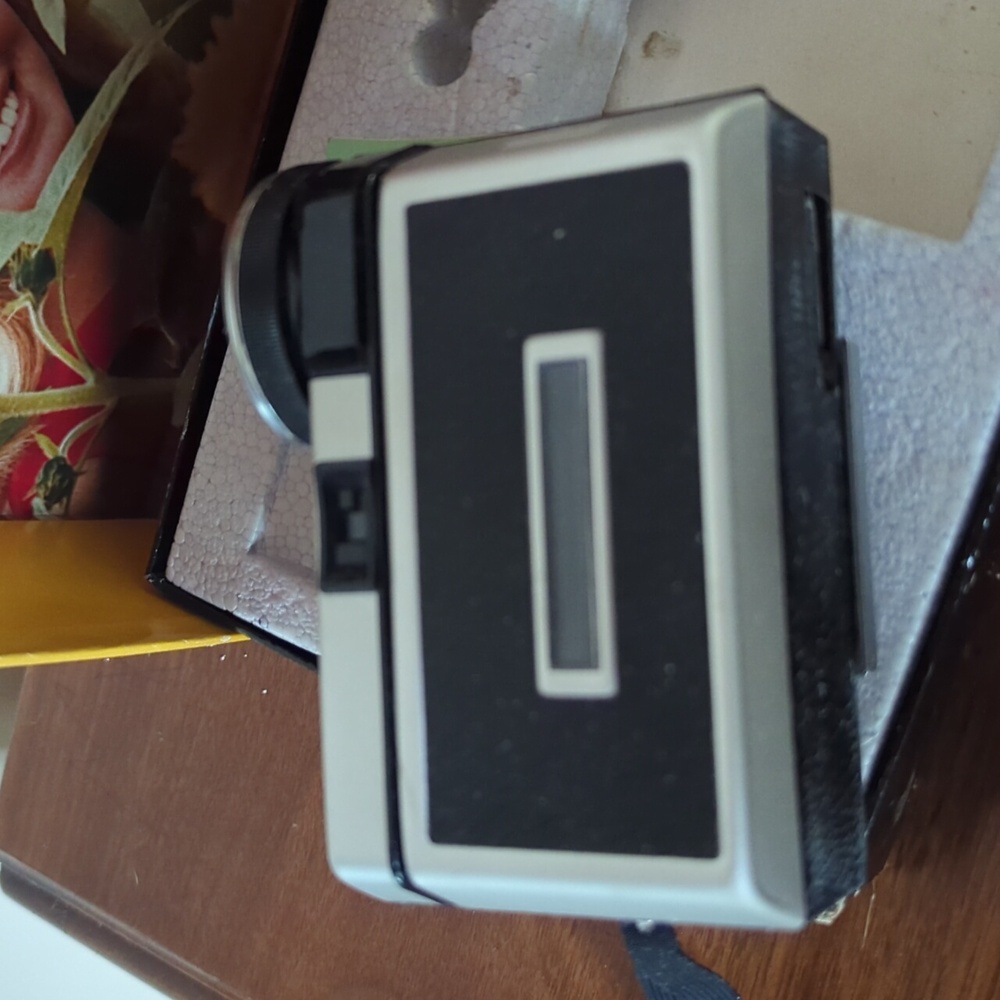 Kodak Instamatic 404 Color Outfit - Picture 4 of 5